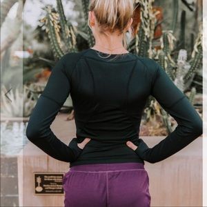 Senita accelerate long sleeve size small